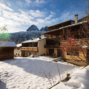 Le Au Tour - Happy , Chamonix France